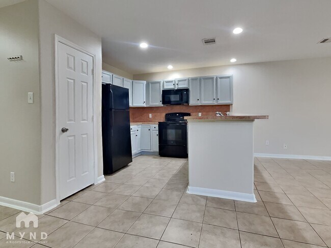 Foto del edificio - 6128 Sidney St