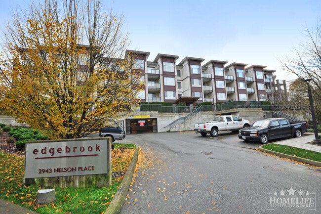 Building Photo - Top Floor 1 Bed 1 Bath + Den Condo for Rent in Central Abbotsford with 12' Ceilings