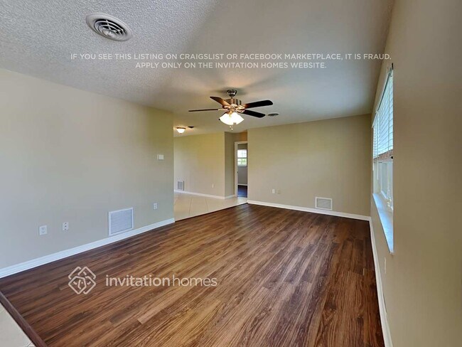 Building Photo - 32 Oakland Hills Pl