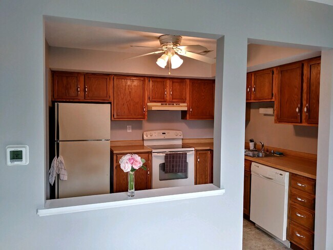 Building Photo - 6330 Gale Ct