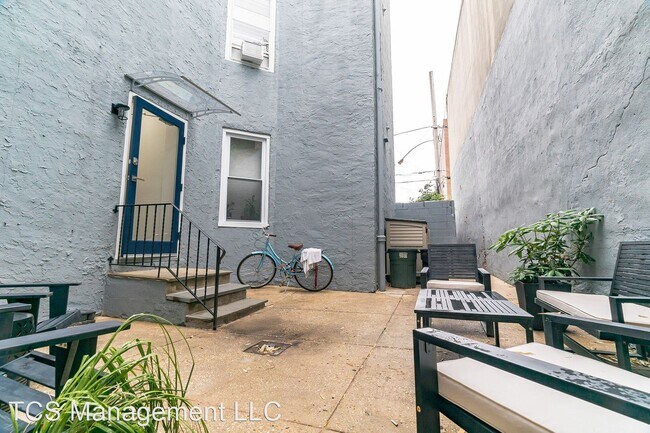 Building Photo - 718 S 7th St