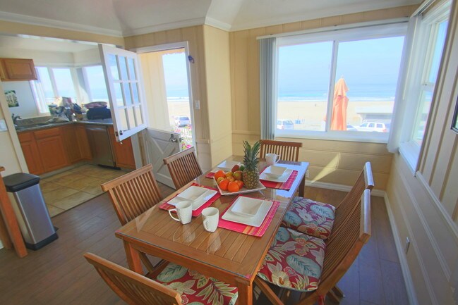 Foto del edificio - 4210 The Strand