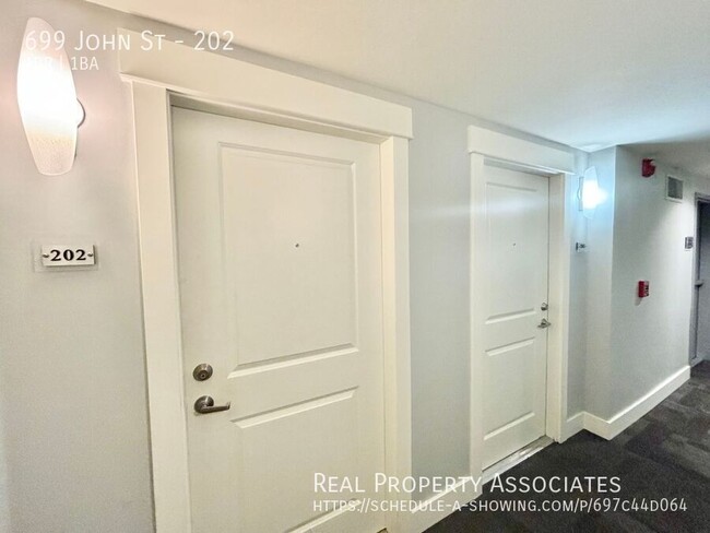 Building Photo - Urban Retreat: Furnished 1-Bed Corner Unit...