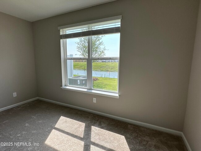 Building Photo - 609 Cherry Elm Dr