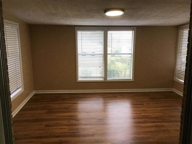 Foto del edificio - 2817 Cora Hill Ave NW