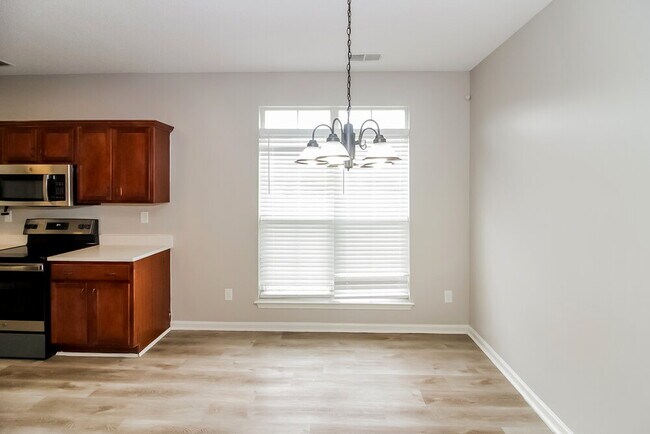 Foto del edificio - 4860 Stirrup Dr