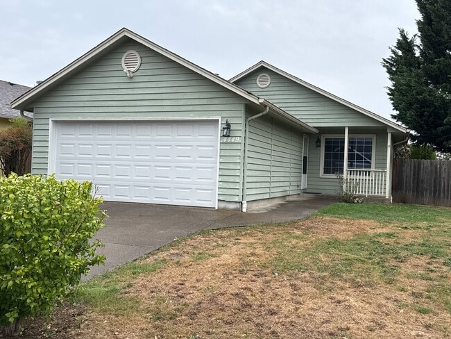 Foto del edificio - 3 Bedroom / 1.5 Bath Home with Garage and ...