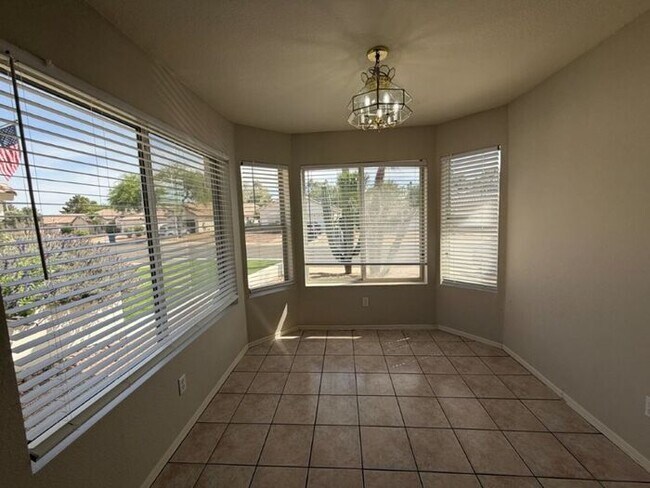 Foto del edificio - 1720 E Countrywalk Ln