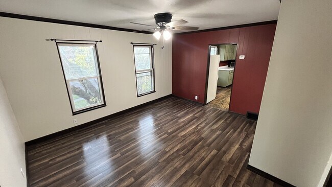 Foto del edificio - 705 E 6th St