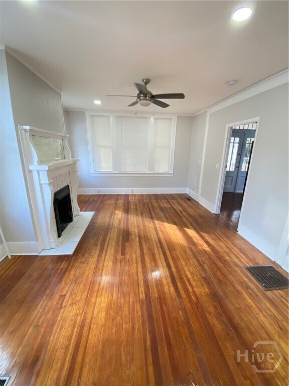 Foto del edificio - 538 E 37th St