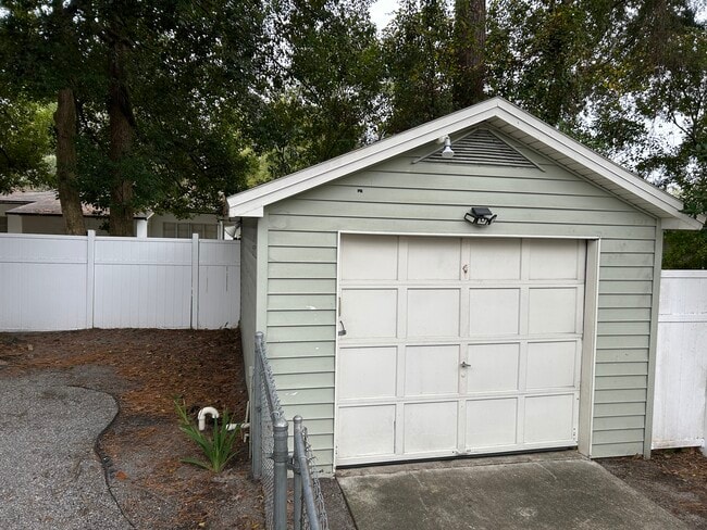 Foto del edificio - 2114 Arcadia Pl