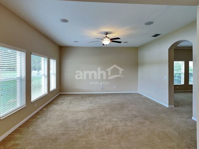 Foto del edificio - 15141 Stonebriar Way