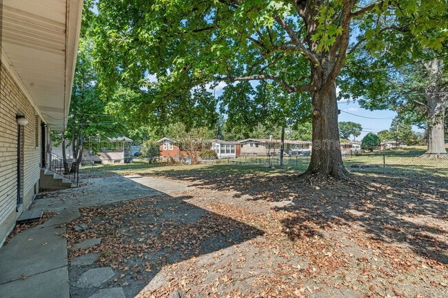 Building Photo - 2220 Argo Dr