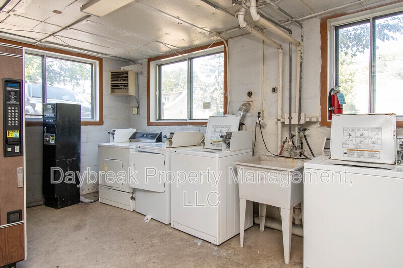 Building Photo - 1258 10th St N