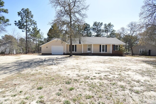 Building Photo - 3 Bedroom and 2 Bath Home (No Pets)
