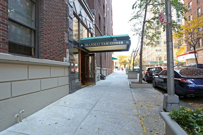 Building Photo - Manhattan Tower Condos