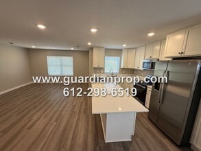 Building Photo - 4590 Mineral Ln