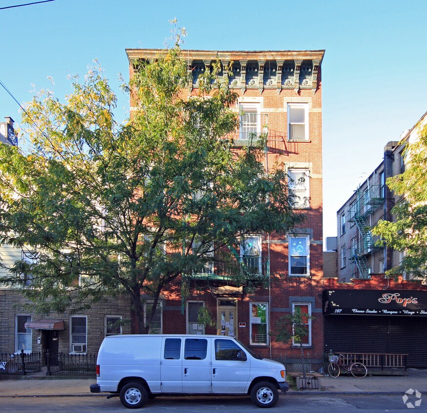 Primary Photo - 172 N 8th St