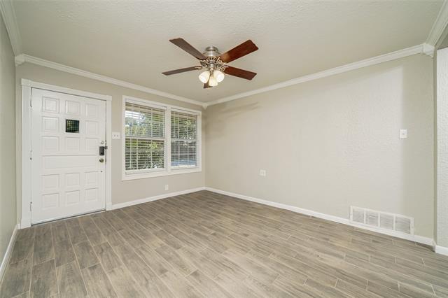 Foto del edificio - 2937 Larry Dr