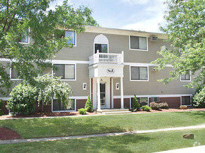 Colonial Manor Apartments Rentals - North Ridgeville, OH | Apartments.com