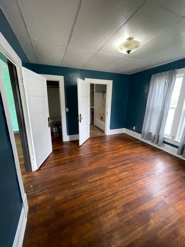 Building Photo - Cute 3BR Wellington bungalow