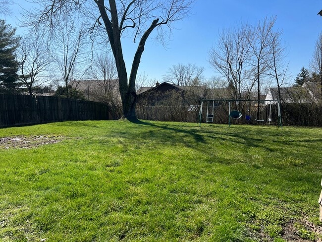 Foto del edificio - 625 Churchill Rd