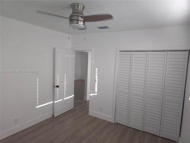 Foto del edificio - 2080 NE 172nd St