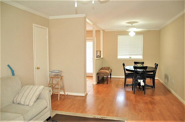 Foto del edificio - 509 Avondale Ln
