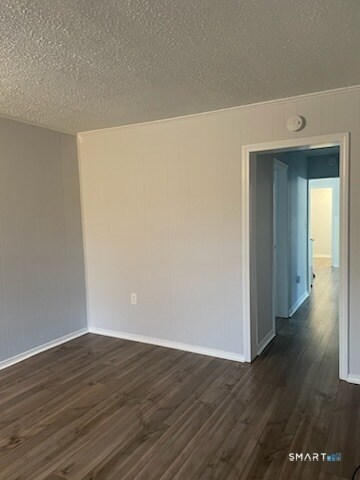 Building Photo - 33 Holbrook St