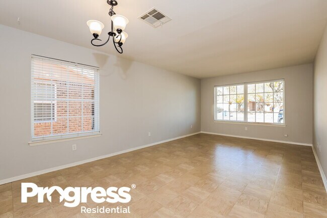 Building Photo - 4744 Loma Blanca Dr
