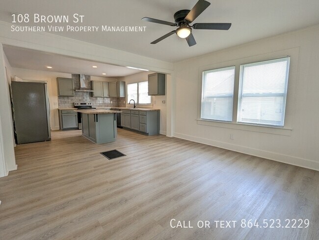 Foto del edificio - 108 Brown St