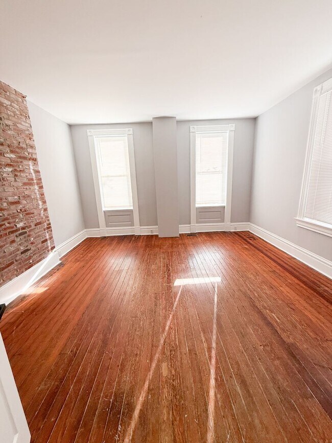 Foto del edificio - Spacious 3 bedroom 1 bathroom home!!