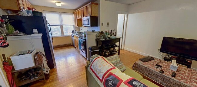 Building Photo - 402 Highland Ave