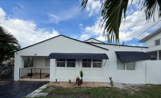 Building Photo - 251 NW 49th Ave