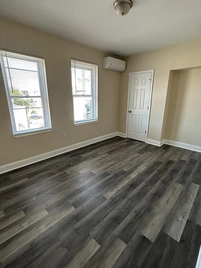 Foto del edificio - 3225 Turner St