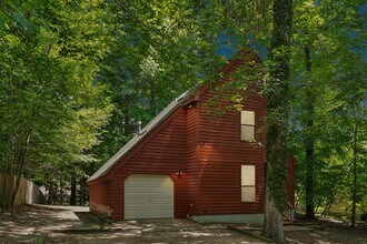 Building Photo - 128 Sharps Rd
