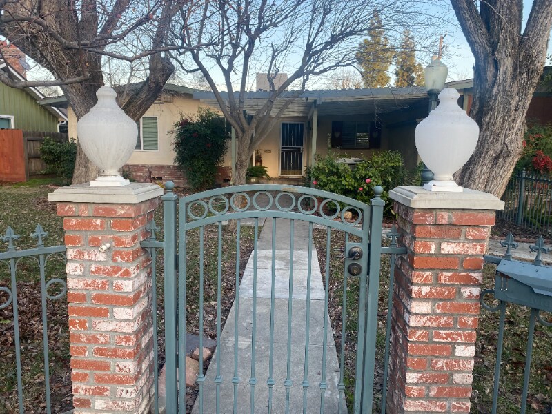 916 S Giddings St, Visalia, CA 93277 House Rental in Visalia, CA