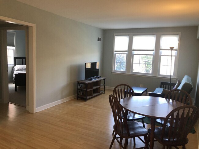 Foto del edificio - 5041 1st St NW