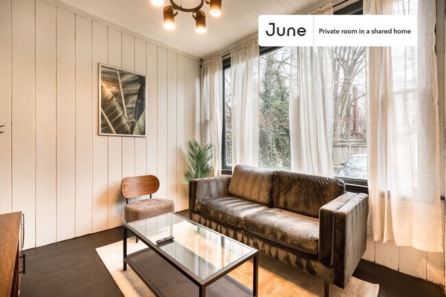 Foto del edificio - Room in Shared 5 bed/2 bath home in Cleveland Park