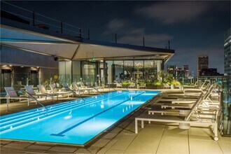 Building Photo - 6401 Wilshire Blvd