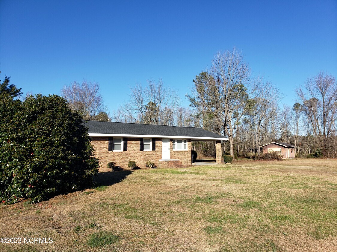 1485 Booker Lennon Rd, Evergreen, NC 28438 House Rental in Evergreen