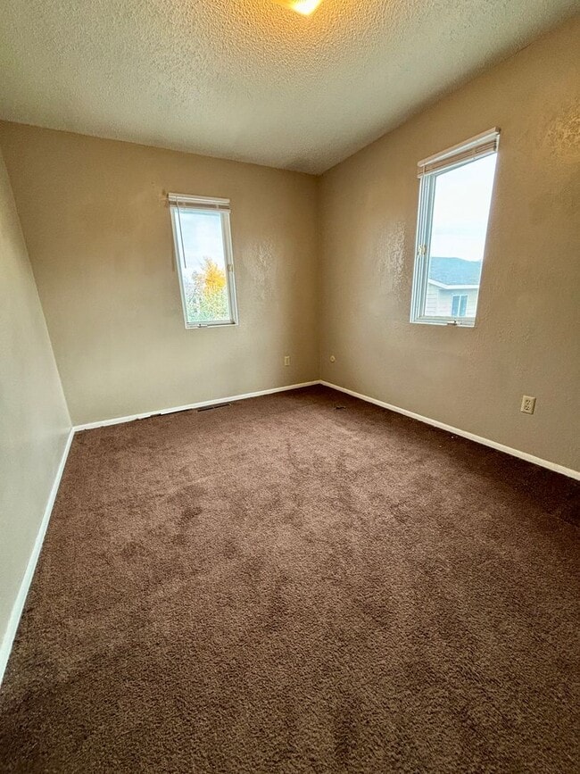 Building Photo - 24-30 Colter Loop Drive