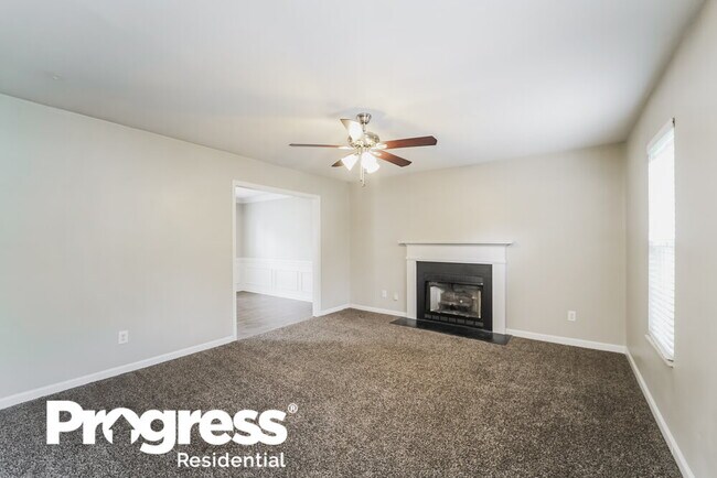 Foto del edificio - 4001 Huntmeadow Dr
