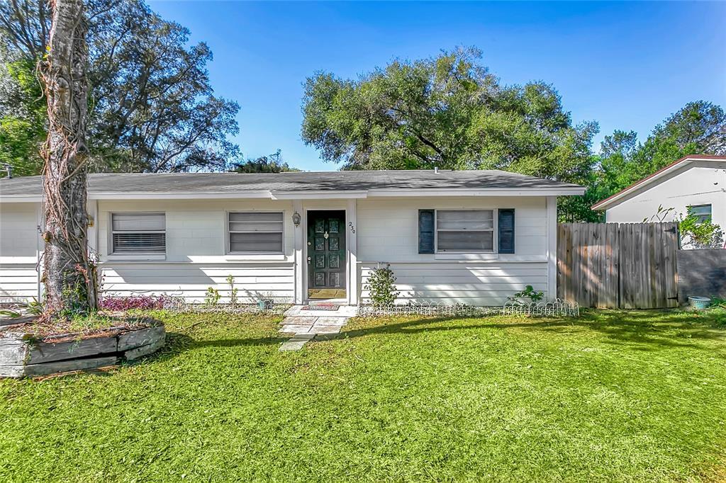 Foto principal - 230 S 4th St
