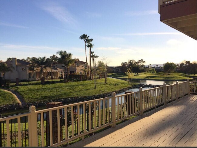 Foto del edificio - 5650 Edgeview Dr