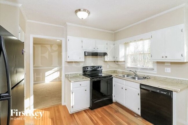 Building Photo - 3862 Herren Dr SW