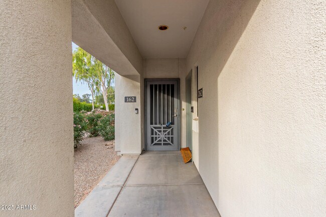 Foto del edificio - 295 N Rural Rd