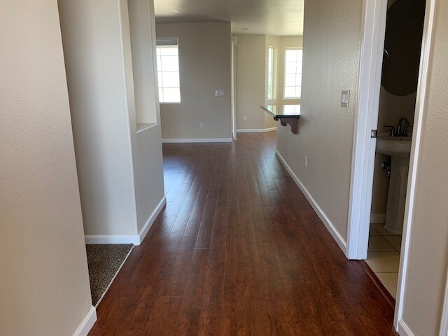 Foto del edificio - 2485 Makenna Dr.