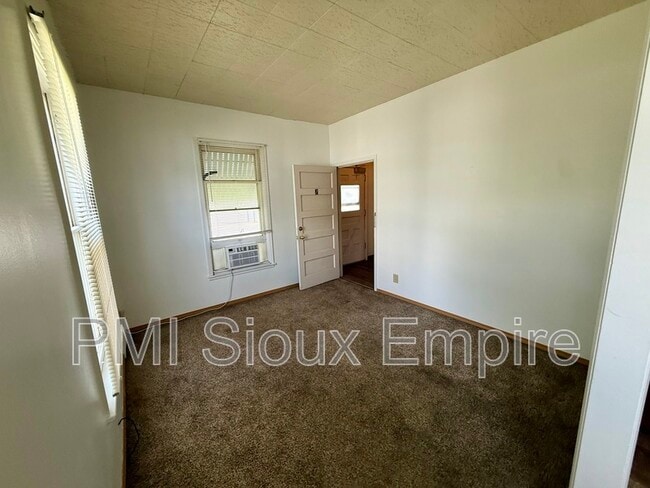 Foto del edificio - 133 S Summit Ave
