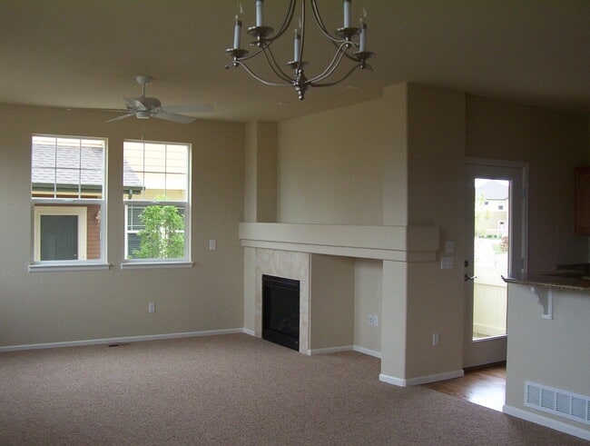 Building Photo - 3903 Rock Creek Dr